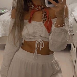 Like new off the shoulder top